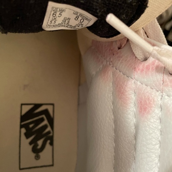 Vans - Picture 2 of 5